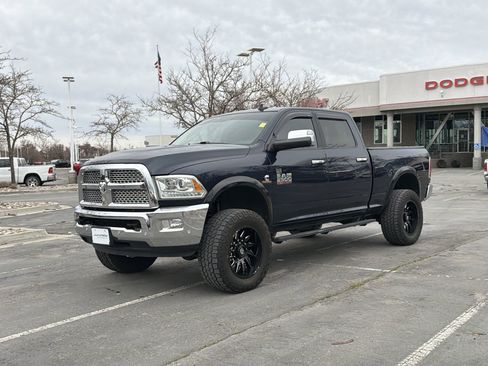 Used 2018 RAM 2500 Laramie image 1