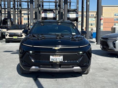 Used 2024 Chevrolet Equinox EV LT FWD image 2