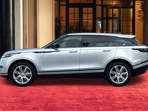 Used 2025 Land Rover Range Rover Velar S image 3