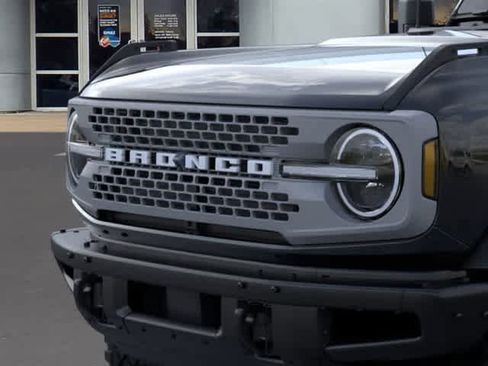New 2025 Ford Bronco Badlands AWD/4WD image 18
