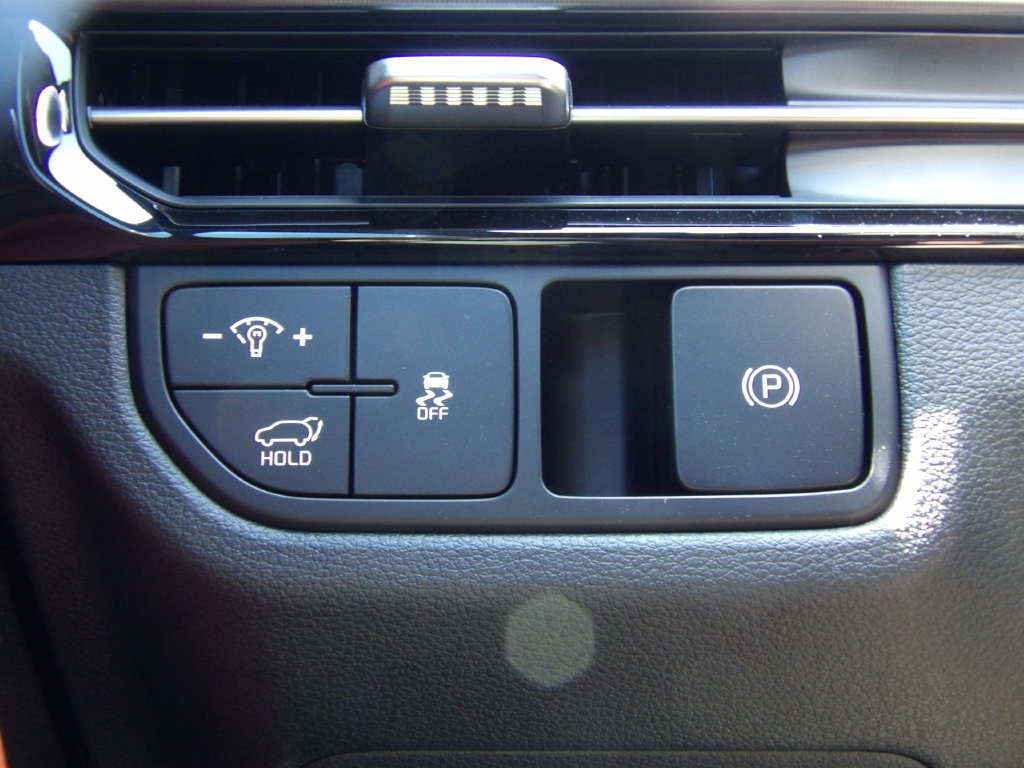 New 2026 Kia Sportage SX FWD image 14