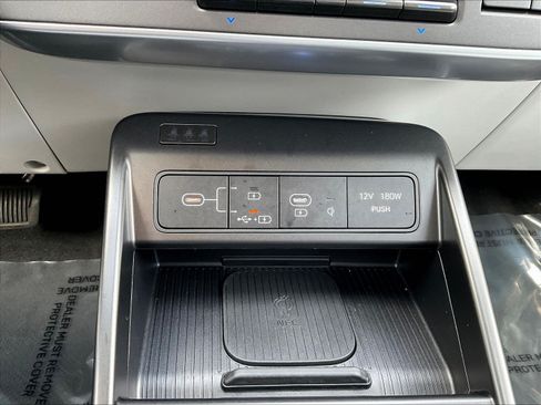 Certified 2024 Hyundai Kona Limited AWD/4WD image 16