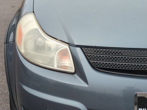 Used 2009 Suzuki SX4 AWD Hatchback w/ Touring Pkg image 39