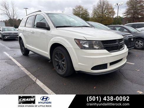 Used 2020 Dodge Journey SE w/ SE Popular Equipment Group image 1