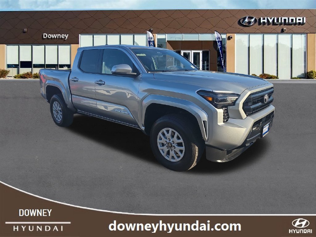 Used 2024 Toyota Tacoma SR5 w/ SR5 Upgrade Package AWD/4WD image 7