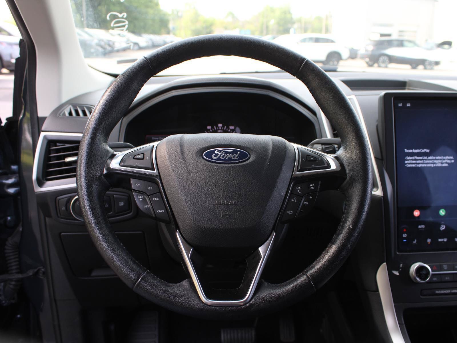 Used 2024 Ford Edge SEL AWD/4WD image 11