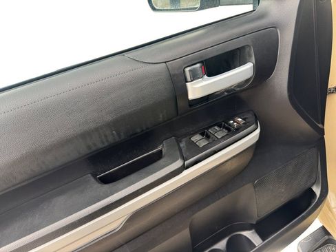 Used 2020 Toyota Tundra SR5 w/ SR5 Leather Package image 19