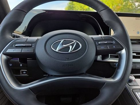 Certified 2025 Hyundai Palisade Calligraphy AWD/4WD image 19