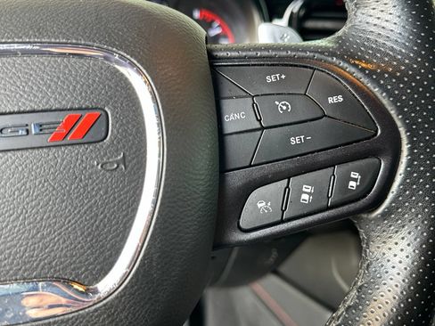 Used 2024 Dodge Durango GT RWD image 29