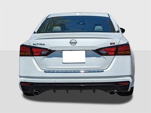 New 2025 Nissan Altima 2.5 SR image 4