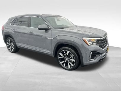 New 2026 Volkswagen Atlas Cross Sport SEL Premium R-Line