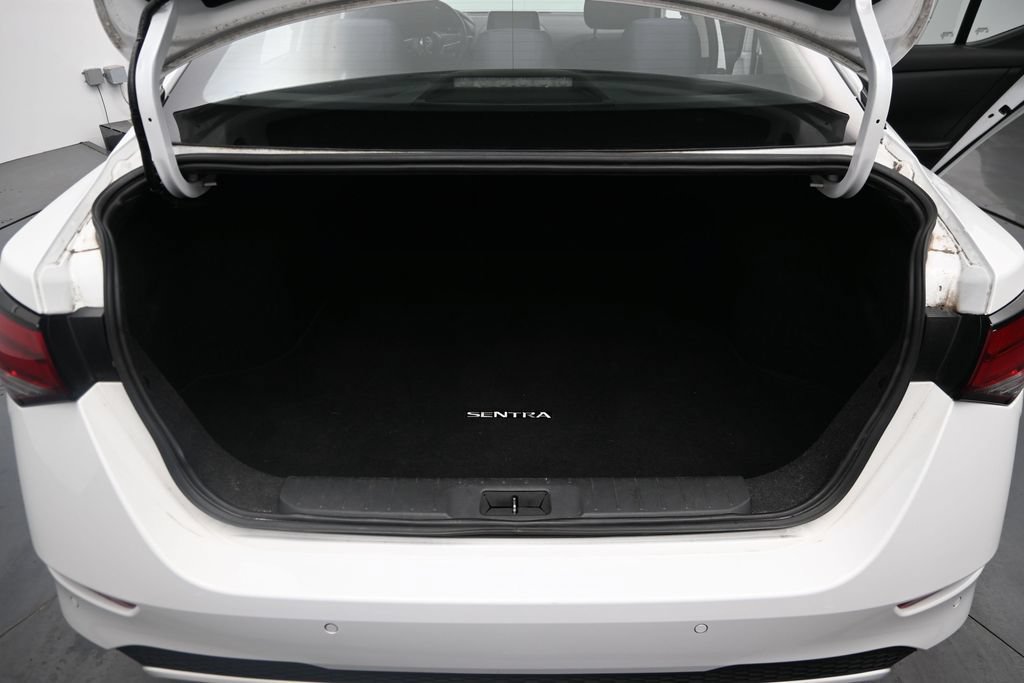 Used 2024 Nissan Sentra SV FWD image 14