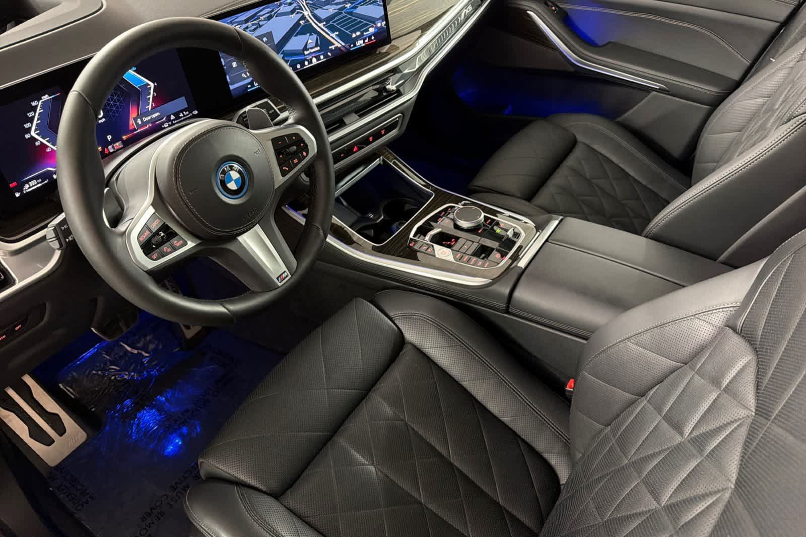 Used 2024 BMW X5 xDrive50e w/ M Sport Package AWD/4WD image 11