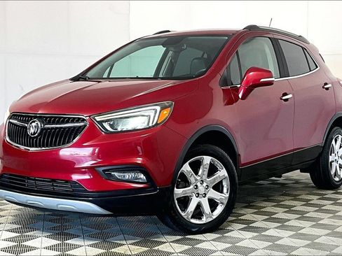 Used 2017 Buick Encore Essence w/ Experience Buick Package AWD/4WD image 2