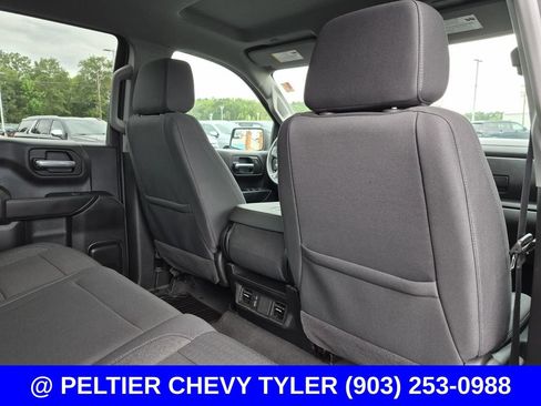 Used 2025 Chevrolet Silverado 1500 Custom w/ Turbomax Blackout Package AWD/4WD image 16