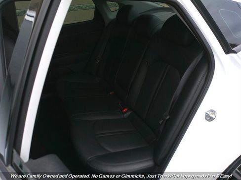 Used 2020 Kia Optima Premium image 17