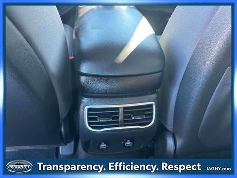 Used 2022 Hyundai Santa Fe SEL image 10