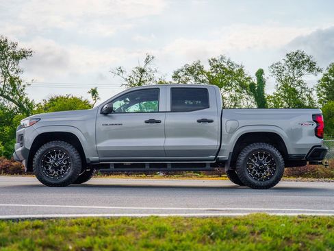 Used 2023 Chevrolet Colorado W/T w/ WT Convenience Package II AWD/4WD image 5