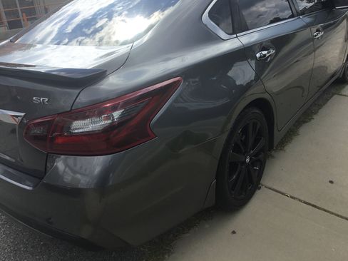 Used 2017 Nissan Altima 2.5 SR w/ Midnight Edition Package image 8