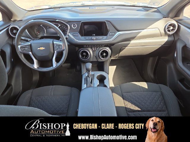 Used 2021 Chevrolet Blazer LT AWD/4WD image 3