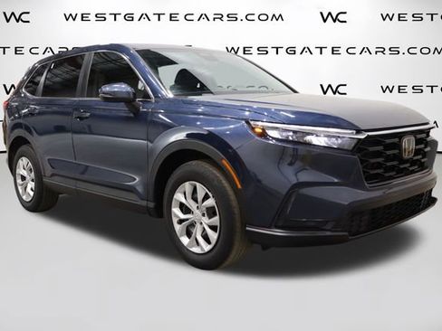 Used 2023 Honda CR-V LX image 2