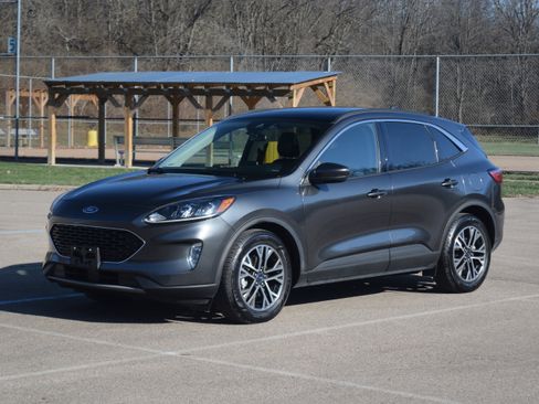 Used 2020 Ford Escape SEL image 23