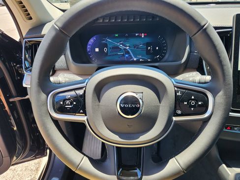 New 2026 Volvo XC90 B6 Plus w/ Protection Package Premier AWD/4WD image 20