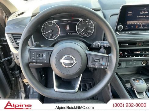 Used 2024 Nissan Rogue SV AWD/4WD image 12