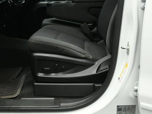 Used 2018 Chevrolet Silverado 1500 LT w/ All Star Edition RWD image 8