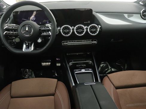 Certified 2025 Mercedes-Benz GLA 35 AMG 4MATIC image 9