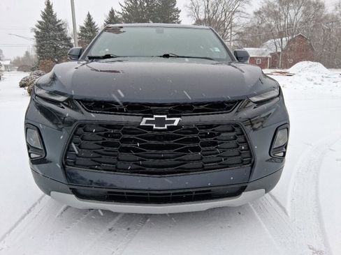 Used 2020 Chevrolet Blazer LT image 2