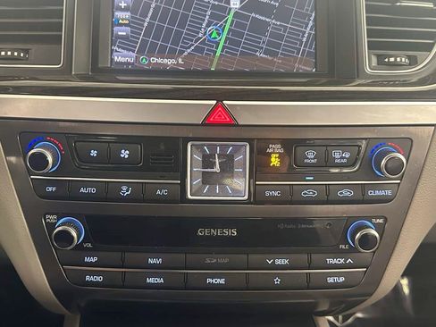 Used 2019 Genesis G80 3.8 image 33