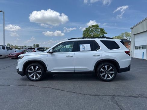 Used 2024 Honda Pilot Elite image 4