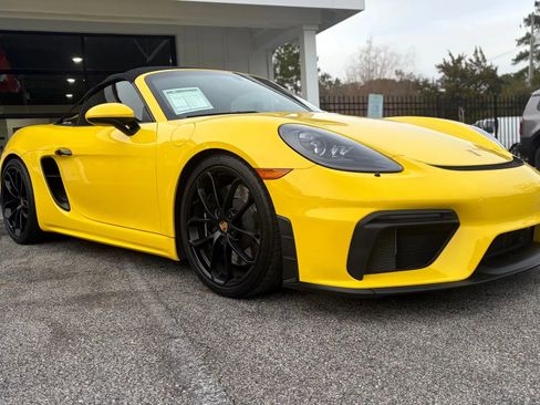Used 2021 Porsche 718 Boxster Spyder image 12