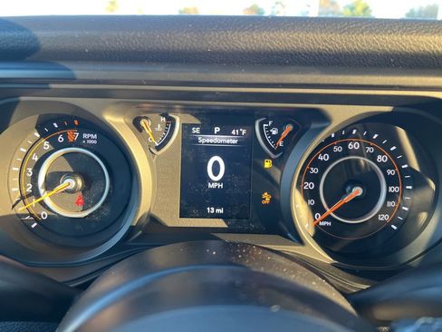 New 2026 Jeep Gladiator Sport image 28