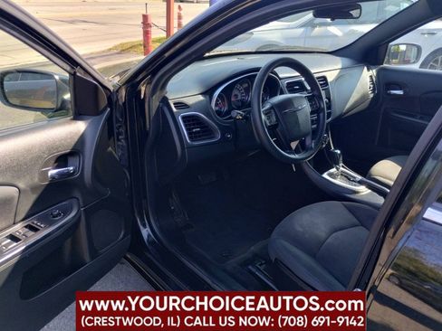 Used 2014 Chrysler 200 LX FWD image 13