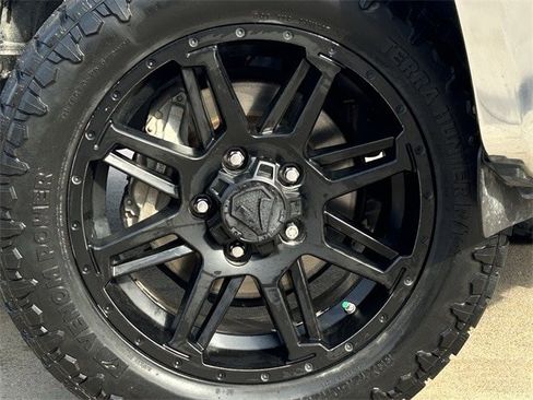 Used 2020 Toyota Tundra SR5 image 10