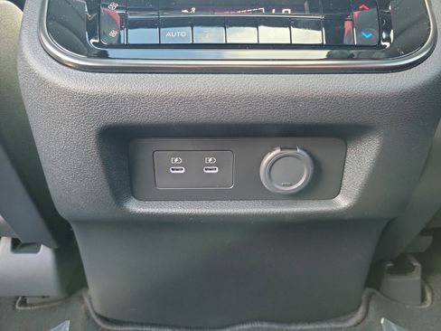 New 2026 Nissan Armada NISMO image 18