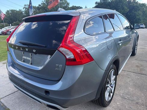 Used 2017 Volvo V60 T5 Cross Country w/ Convenience Package AWD/4WD image 7