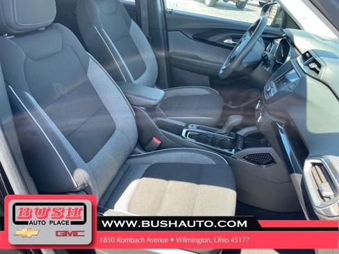 Used 2023 Chevrolet TrailBlazer LT AWD/4WD image 27