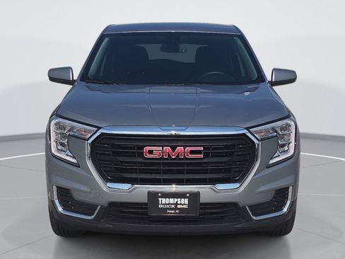 Used 2023 GMC Terrain SLE FWD image 8