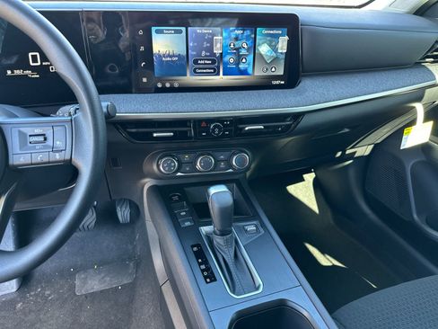 New 2026 Nissan Kicks S image 28