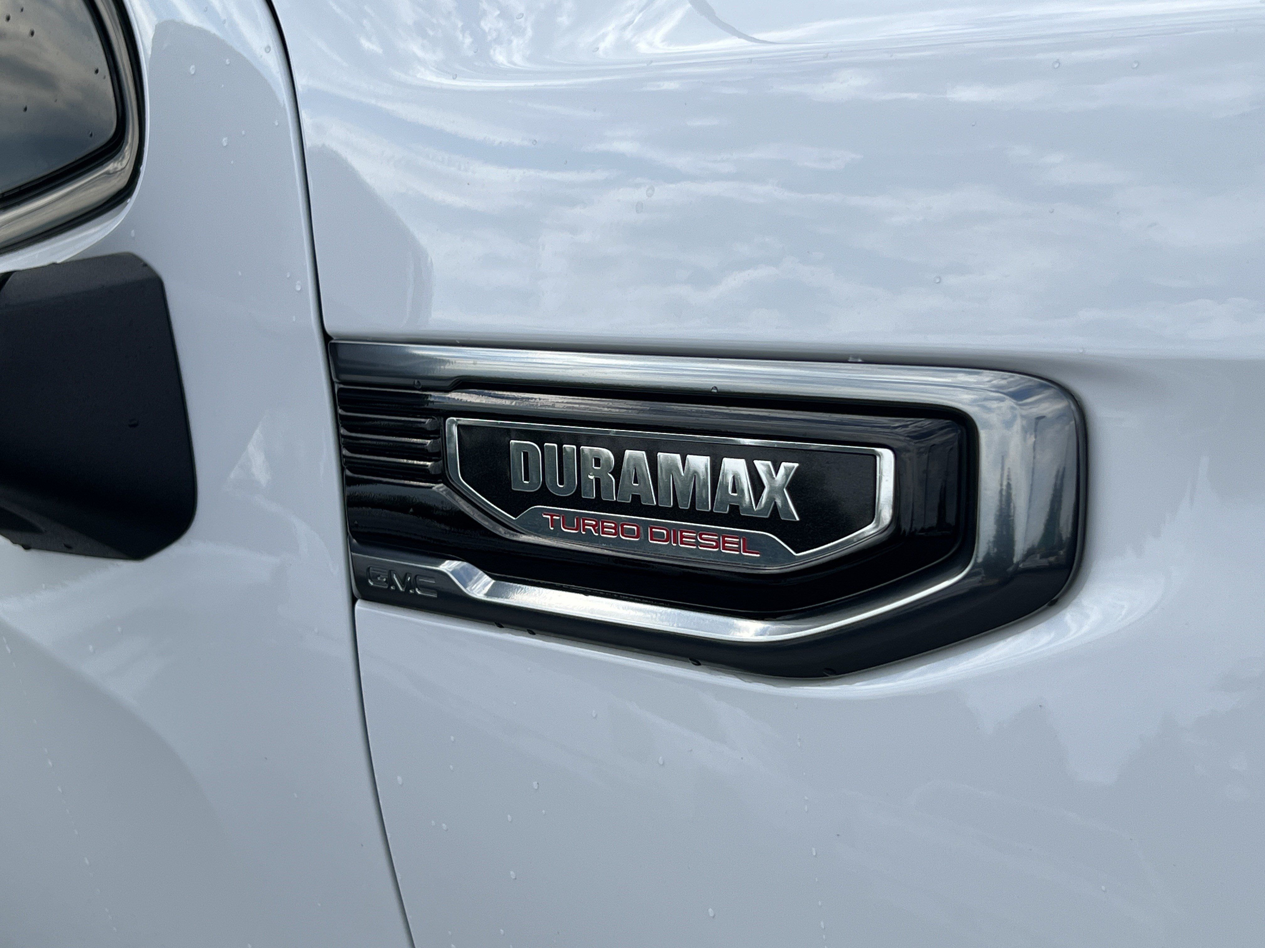 Used 2025 GMC Sierra 1500 AT4 w/ Technology Package AWD/4WD image 10