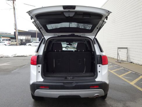 Used 2019 GMC Acadia SLE image 8