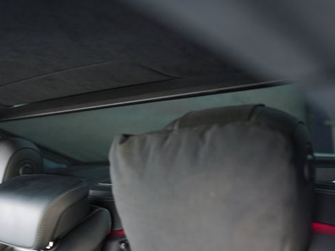 Used 2018 Mercedes-Benz S 560 Sedan w/ AMG Line Exterior image 39