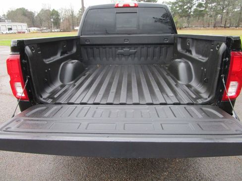 Used 2018 Chevrolet Silverado 1500 LTZ Z71 w/ Midnight Edition image 14