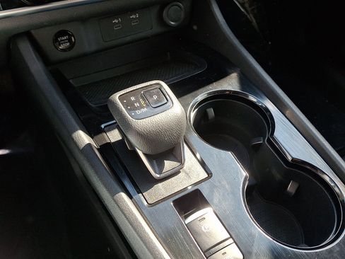 Used 2024 Nissan Rogue S AWD/4WD image 14