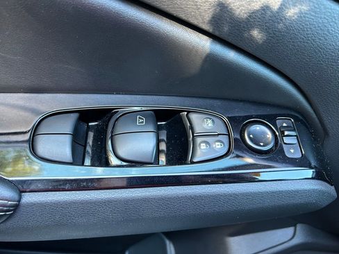 Used 2023 Nissan Altima 2.5 SV image 17