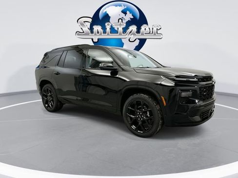 New 2026 Chevrolet Traverse RS w/ LPO, Floor Liner Package image 2