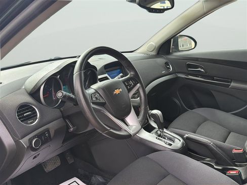 Used 2014 Chevrolet Cruze LT image 10